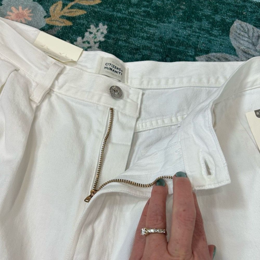 Citizens of Humanity White High-Waist Jean Shorts - Picture 11 of 16